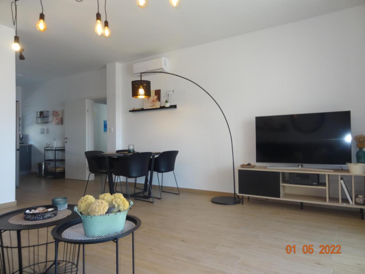 Fantazija Apartman Vodice Kültér fotó
