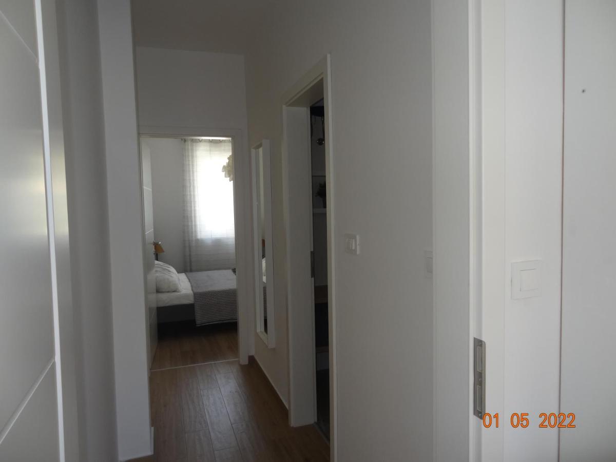Fantazija Apartman Vodice Kültér fotó